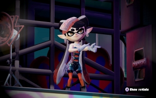 La performance de Callie lors du Splatfest dans <a href = https://www.mariowii-u.nl/Wii-U-spel-info.php?t=Splatoon>Splatoon</a> peut être revécue avec cet amiibo.